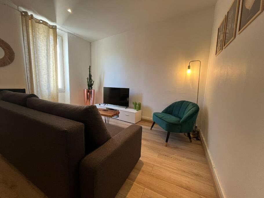 Appartement Proche Du Village Et De La Mer ルカート エクステリア 写真